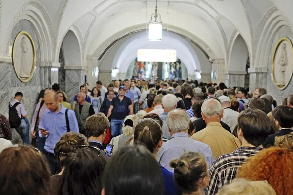 Engarrafamento em Moscou metro — Fotografia de Stock