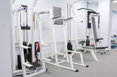 Bir spor salonunun içinde.