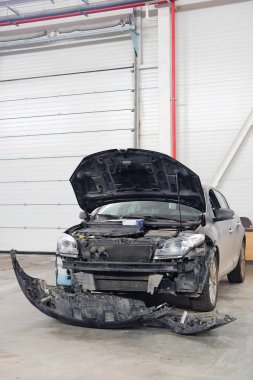 Stupino vücut dükkanda araba