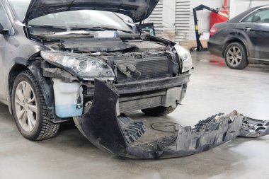Stupino vücut dükkanda araba