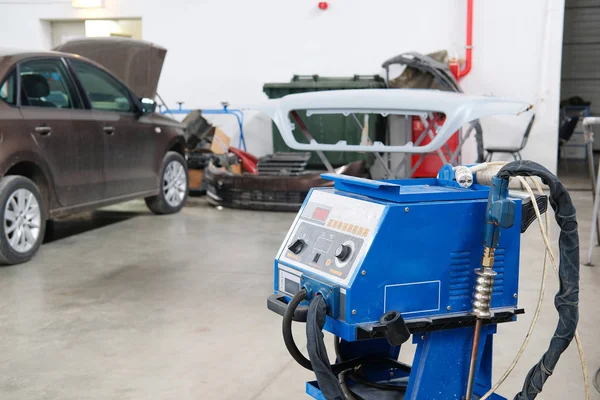 Cars in a car repair station — Stock Photo, Image
