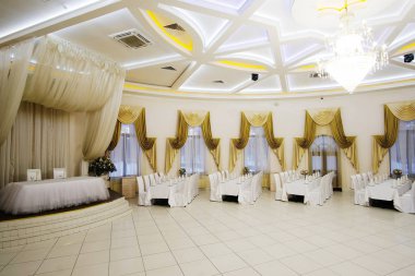 Bir restoranın içinde.