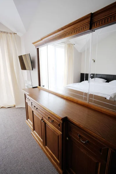 Interior of a hotel bedroom — Stock Photo, Image