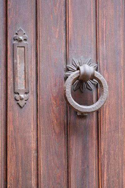 Porta de madeira velha — Fotografia de Stock