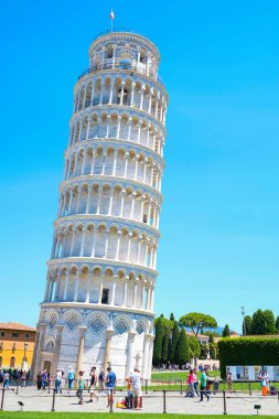 düşen kule Pisa