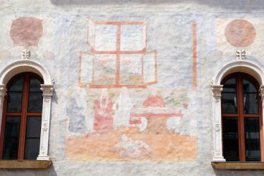 Trento eski bir evde bir duvara fresco