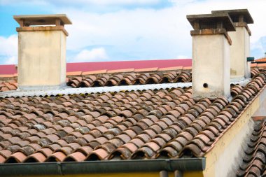 Arka plan görüntü çatı ile Hollandalı taşıyla kaplı