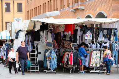Ferrara, semt pazarı