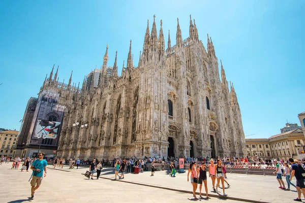 Milano Katedrali'ne'nın