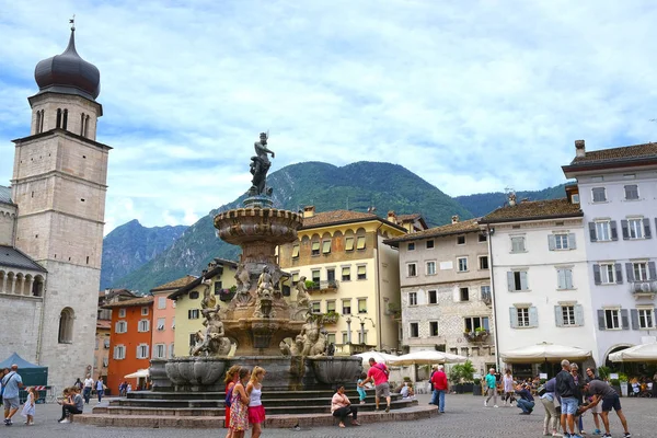 Bir Trento Merkezi katedral Meydanı