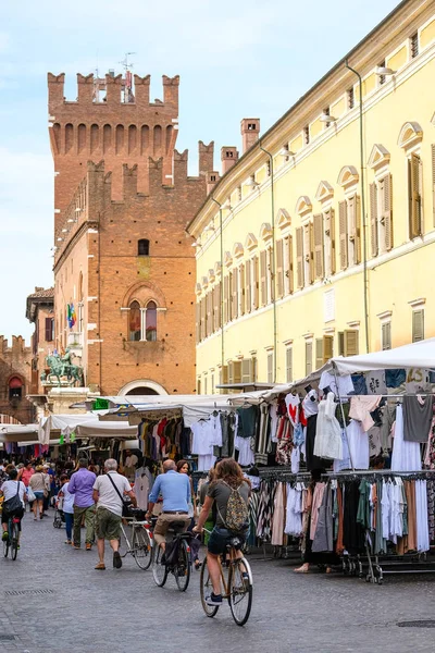 Ferrara, semt pazarı