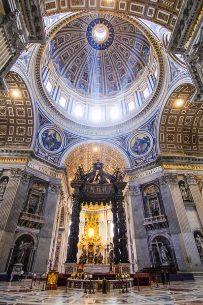 List in St. Peter's Cathedral in Vatican — Stock Photo, Image
