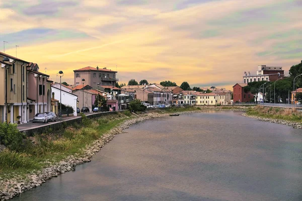Remblai d'un canal à Adria — Photo
