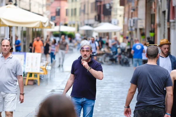 Bir Ferrara Merkezi kalabalık — Stok fotoğraf