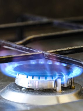 Yangın bir mutfak gaz