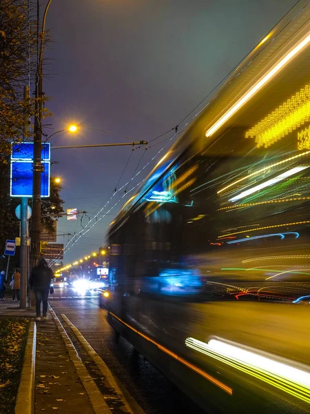 Natttrafik i Moskva — Stockfoto