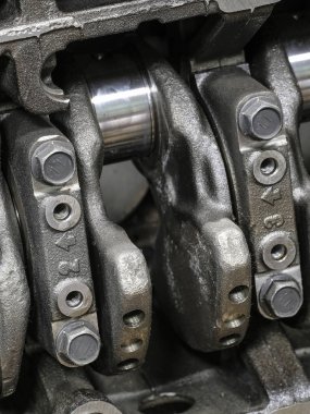 Bir araba motorunun parçası