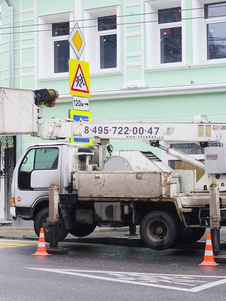 Ruchu windy przy ulicy Polanka w Moskwie — Zdjęcie stockowe