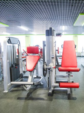 Bir spor salonunun içinde.