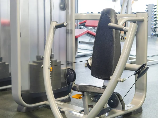 Bir spor salonunun içinde.