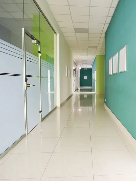 En tom korridor — Stockfoto