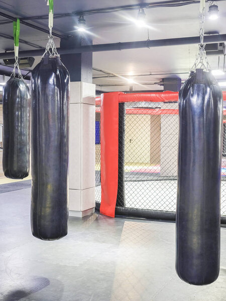  боксерский зал
