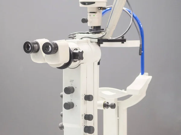 Professionell medicinsk mikroskopet — Stockfoto