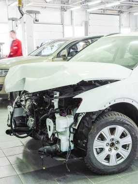 Tula, Rusya - 8 Mayıs 2015: araba araba onarım istasyonu