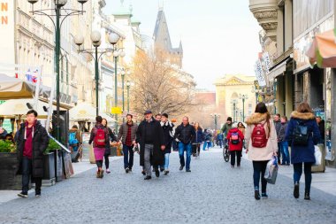 Prag, Çek Cumhuriyeti - 23 Kasım 2017: street, bir merkezi Prag