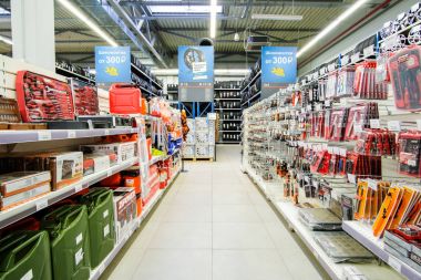 Klimovsk, Moscow region, Russsia - Ekim, 16, 2017: iç araba bileşenleri Shop Klimovsk, Rusya Federasyonu