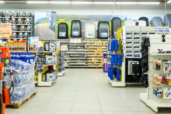 Klimovsk 莫斯科地区 Russsia 10月 2017 汽车零件商店的内部在 Klimovsk — 图库照片