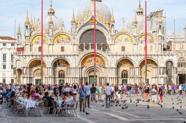 Venice, İtalya - 29 Haziran 2017: St Mark Meydanı Venedik