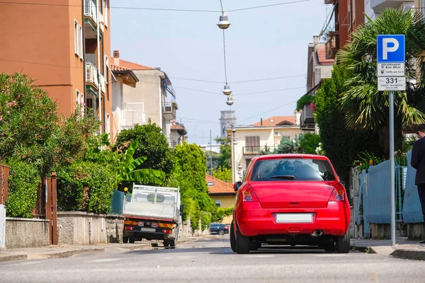 Verona Itálie Červenec 2017 Auta Parkoviště Verona — Stock fotografie