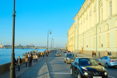 St. Petersburg, Rusya - Nisan, 17, 2018: Rating bir set St Petersburg Neva Nehri'nin üzerinde