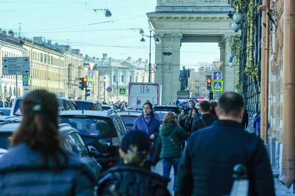 San Petersburgo Rusia Abril 2018 Multitud Centro San Petersburgo — Foto de Stock