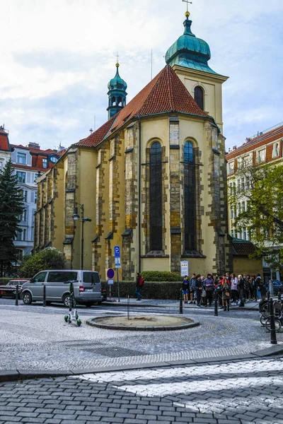 Praga República Checa Noviembre 2019 Imagen Una Iglesia Casco Antiguo —  Fotos de Stock