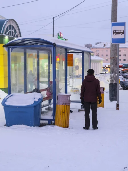 Murmanszk Oroszország Január 2020 Kép Egy Buszmegálló Murmanszk Oroszország — Stock Fotó