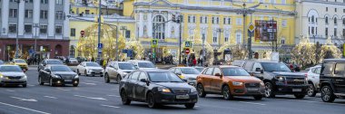 Moskova, Rusya - 27 Ocak 2020: Moskova 'daki trafik görüntüsü