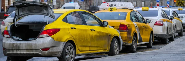 Moskova Rusya Ocak 2020 Moskova Caddesindeki Taksi Görüntüsü — Stok fotoğraf