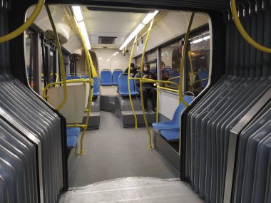 Moskova, Rusya - Mart, 2, 2020: bir otobüsün içi