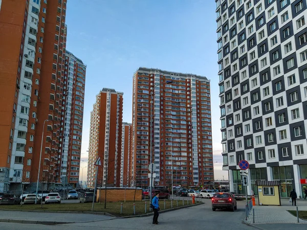 Moscow Russia March 2020 Image Courtyard New Residential Neighborhood Moscow — Stock Photo, Image