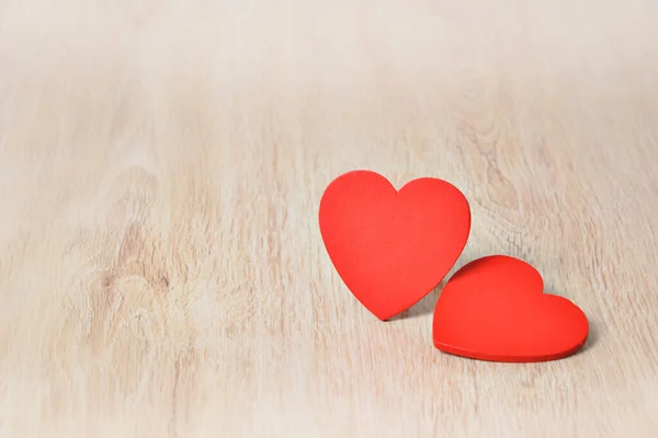 Rote Herzen Auf Hölzernem Hintergrund — Stockfoto