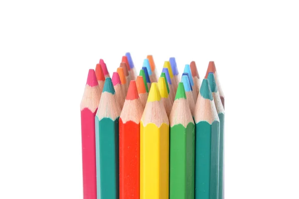 彩色铅笔在白铅笔上的排列 — 图库照片