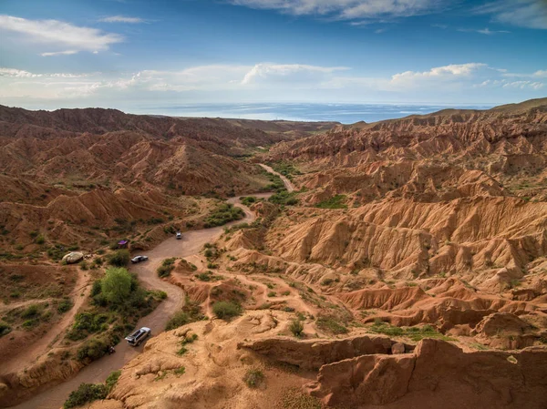 Kırmızı dağlar, kanyon peri masalı, Kırgızistan