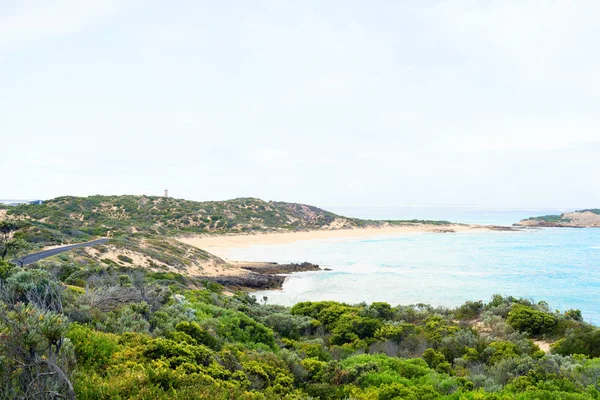 A view on Cape Martin Lighthouse and a beach from Bowman scenic — Stock Photo, Image