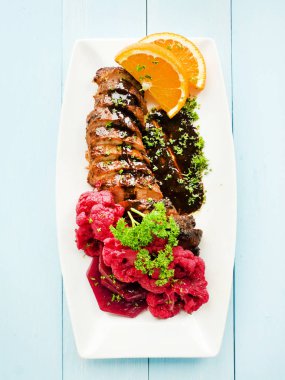 soslu domuz filetosu