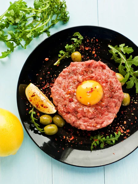 Beef tartar with spices — Stock Photo, Image