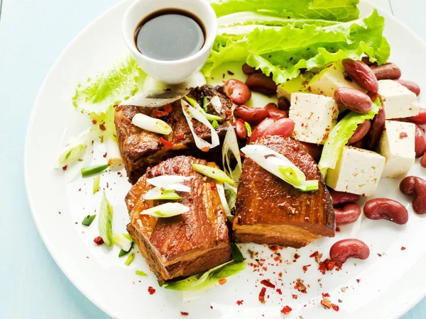 Pork ribs with soy sauce and beer — Stock Photo, Image