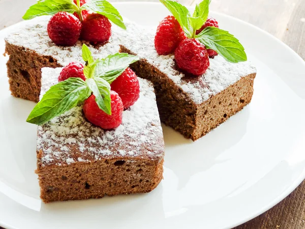 Brownie med bär — Stockfoto