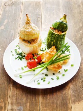 Stufed soğan ve kabak